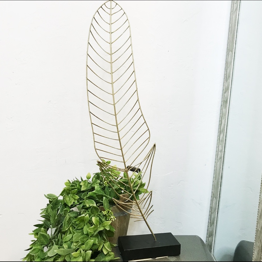 Bronze metal chic feather decor accent piece - Picture 1 of 2